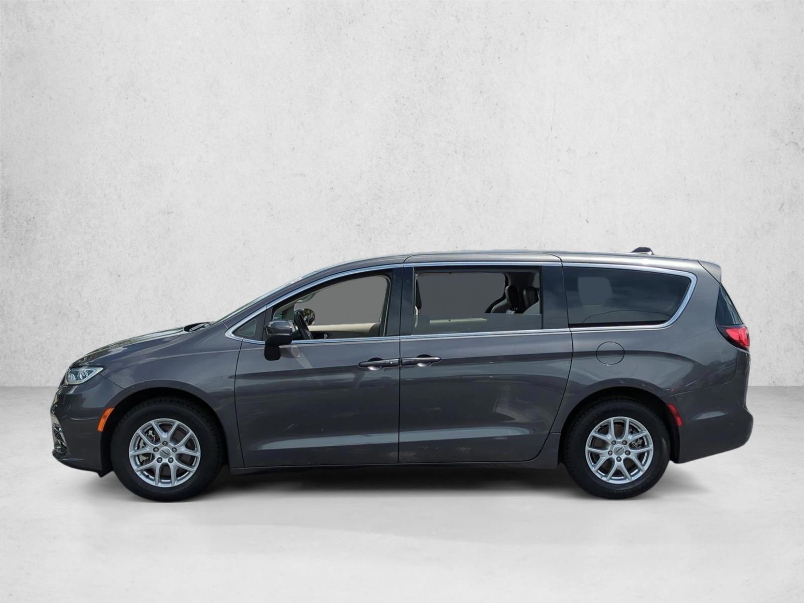 Thumbnail: 2023 Chrysler Pacifica - 2