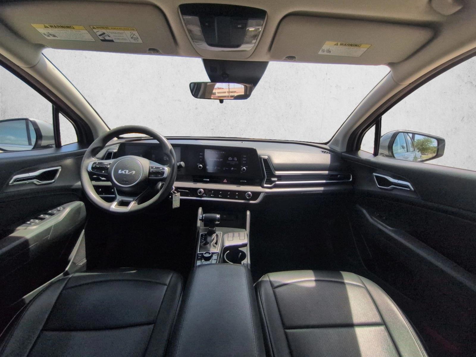 Thumbnail: 2023 Kia Sportage - 3