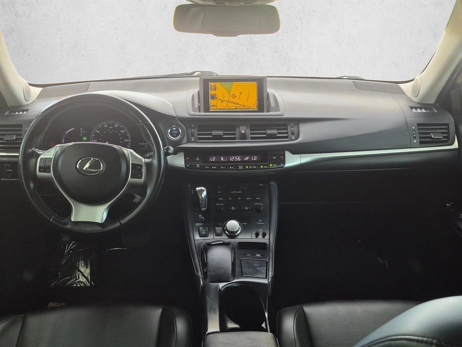 Thumbnail: 2012 Lexus CT - 4