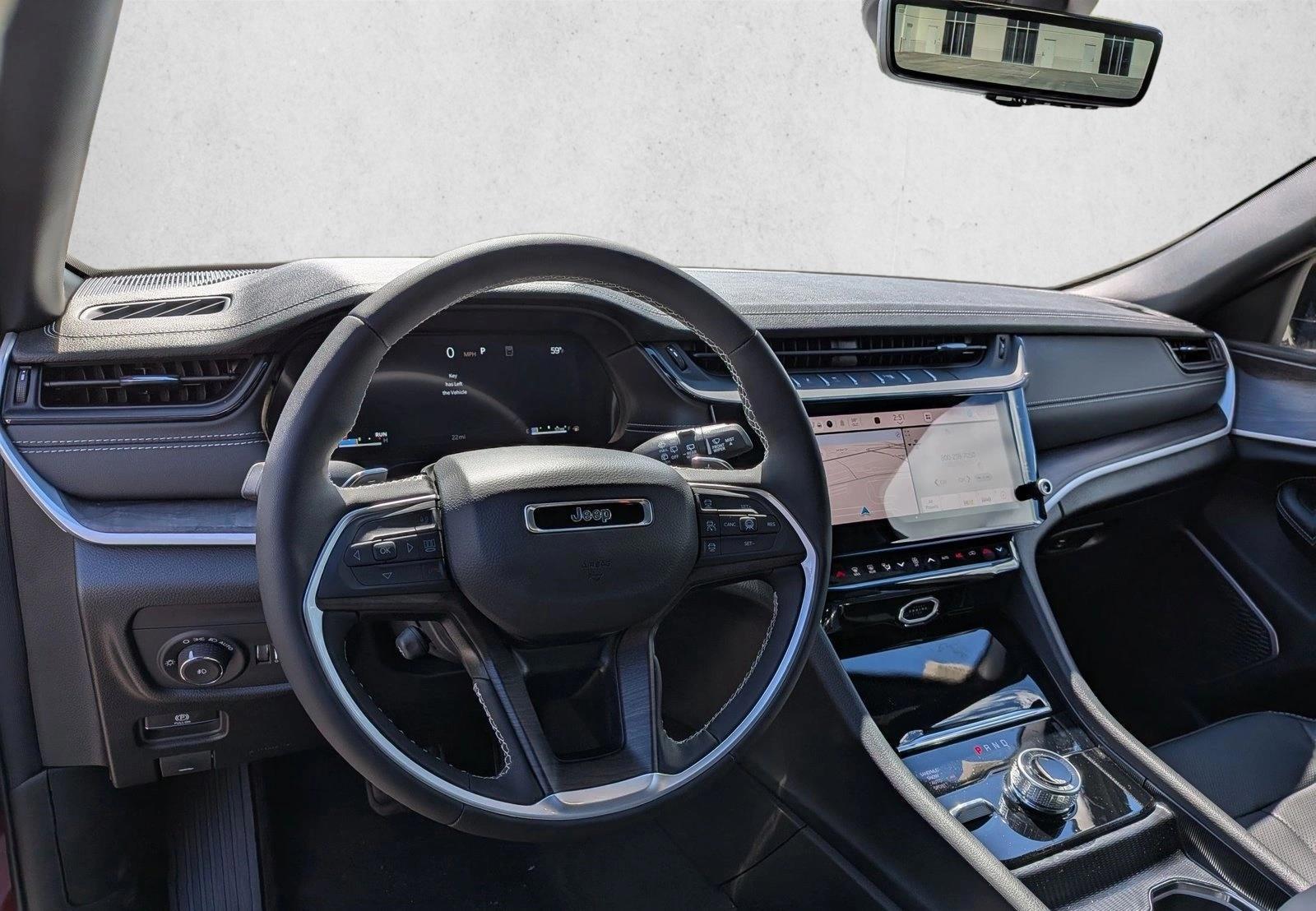 Thumbnail: 2026 Jeep Grand Cherokee - 3