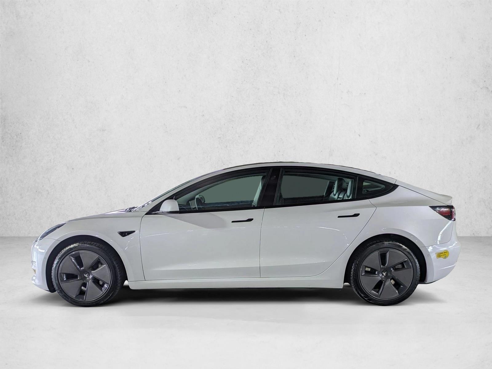 Thumbnail: 2022 Tesla Model 3 - 2