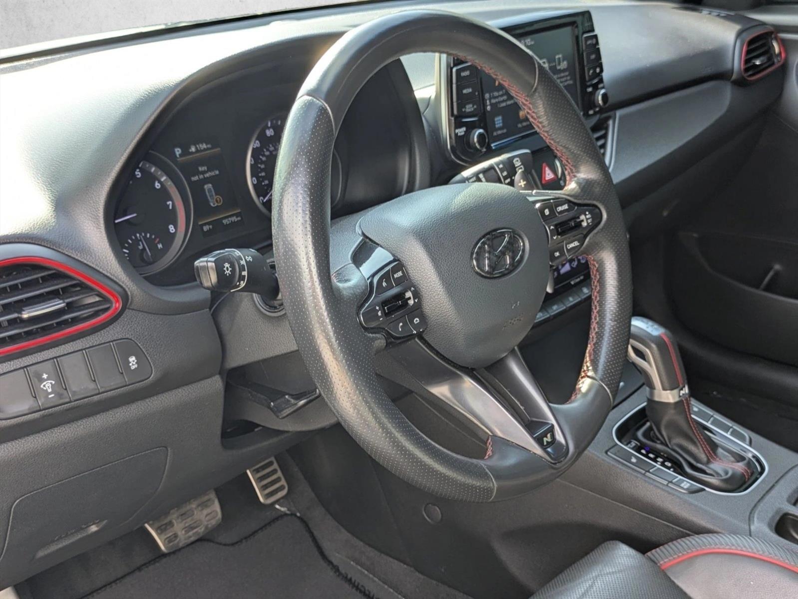 Thumbnail: 2020 Hyundai Elantra - 3
