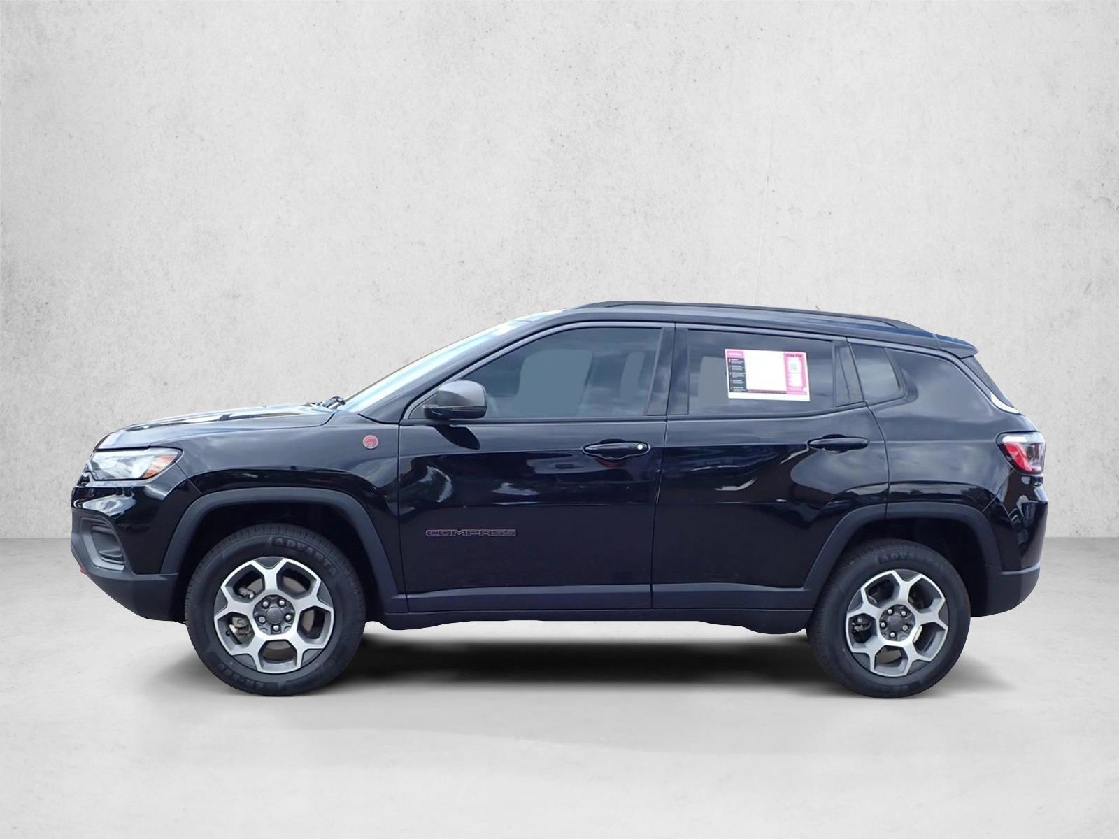 Thumbnail: 2022 Jeep Compass - 2
