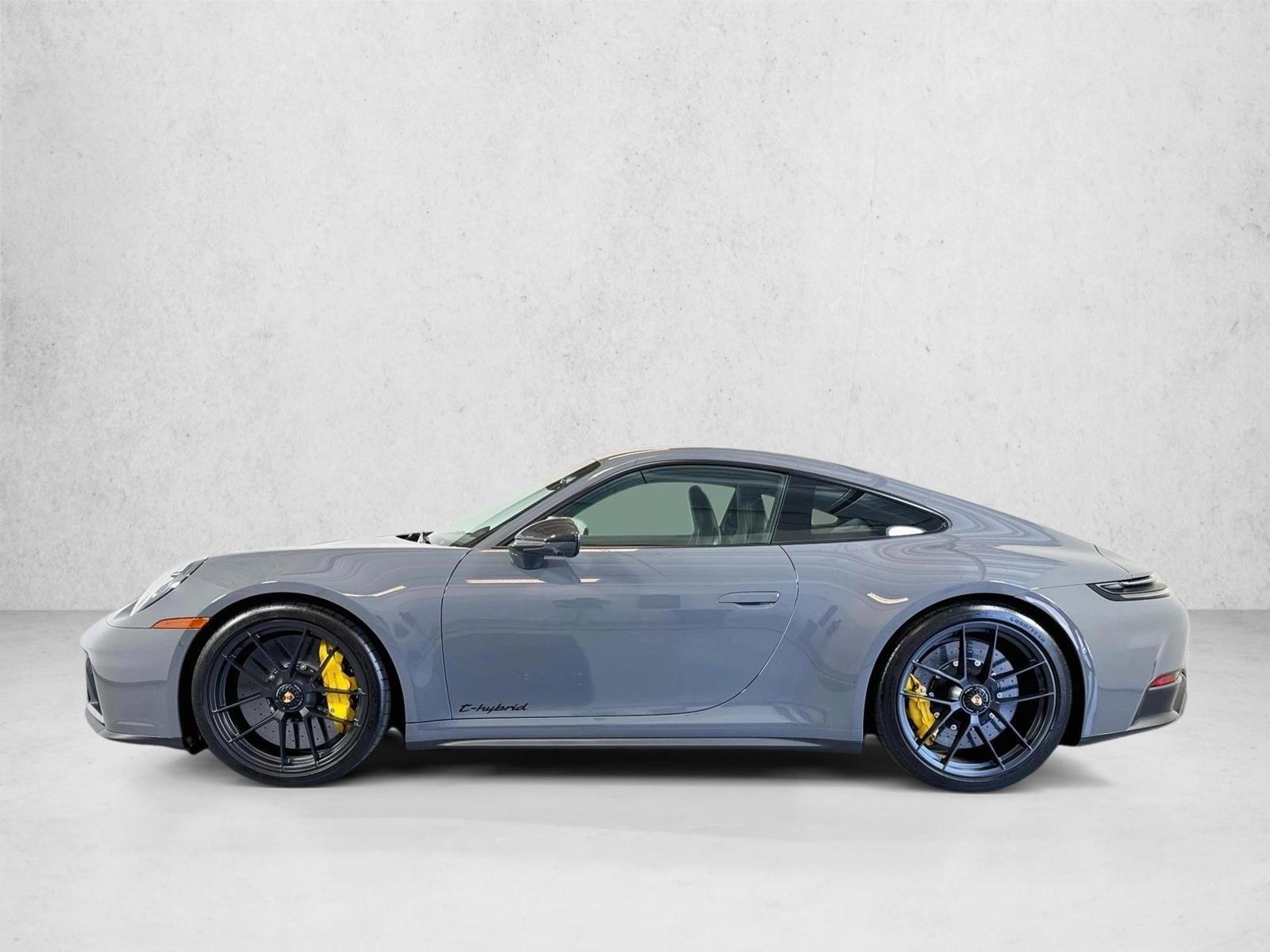 Thumbnail: 2025 Porsche 911 - 2