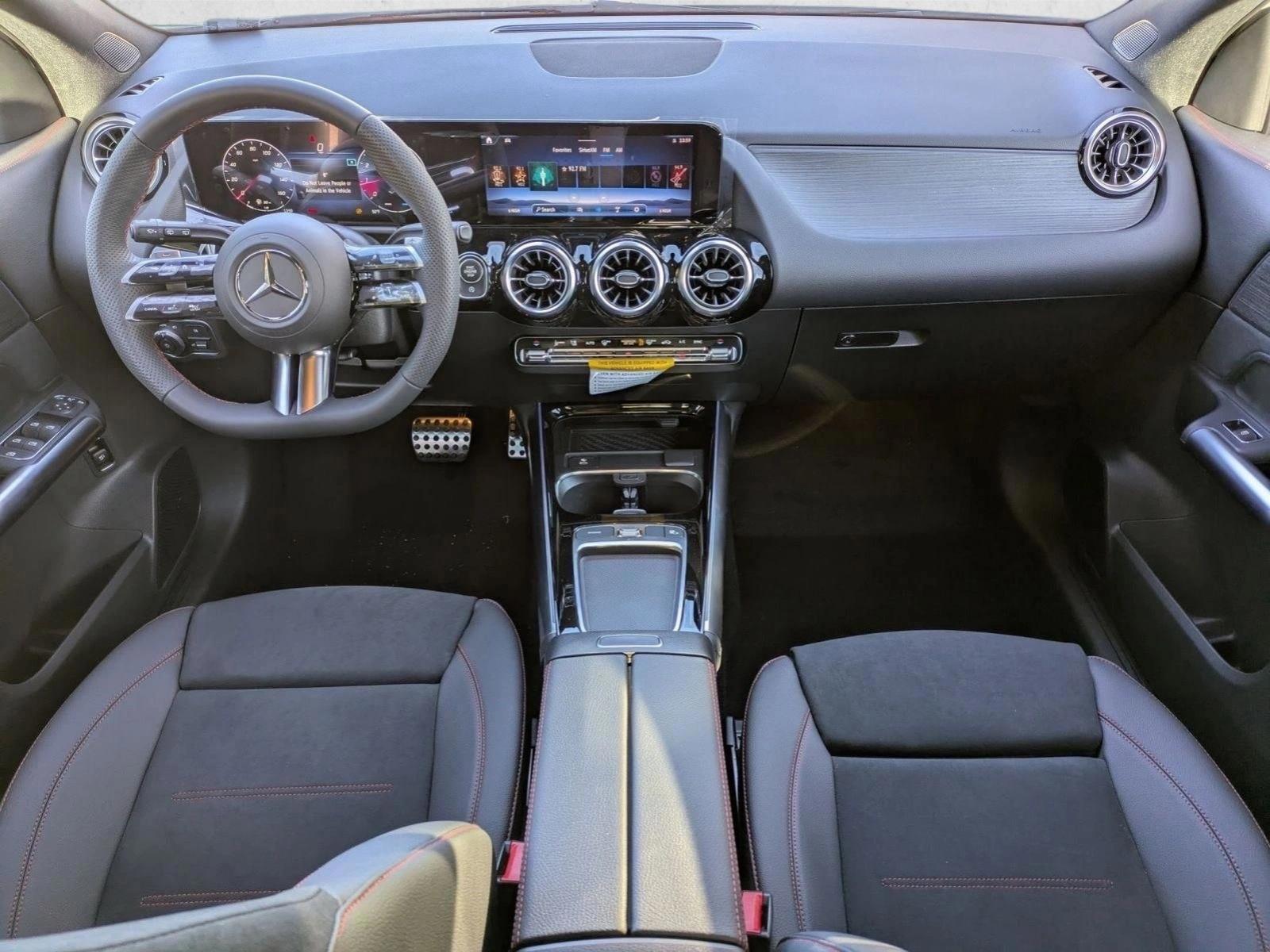 Thumbnail: 2026 Mercedes-Benz GLA - 4