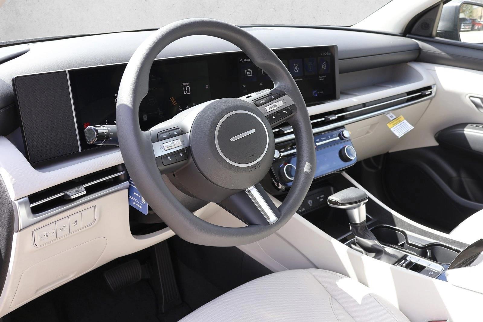 Thumbnail: 2026 Hyundai Tucson - 3