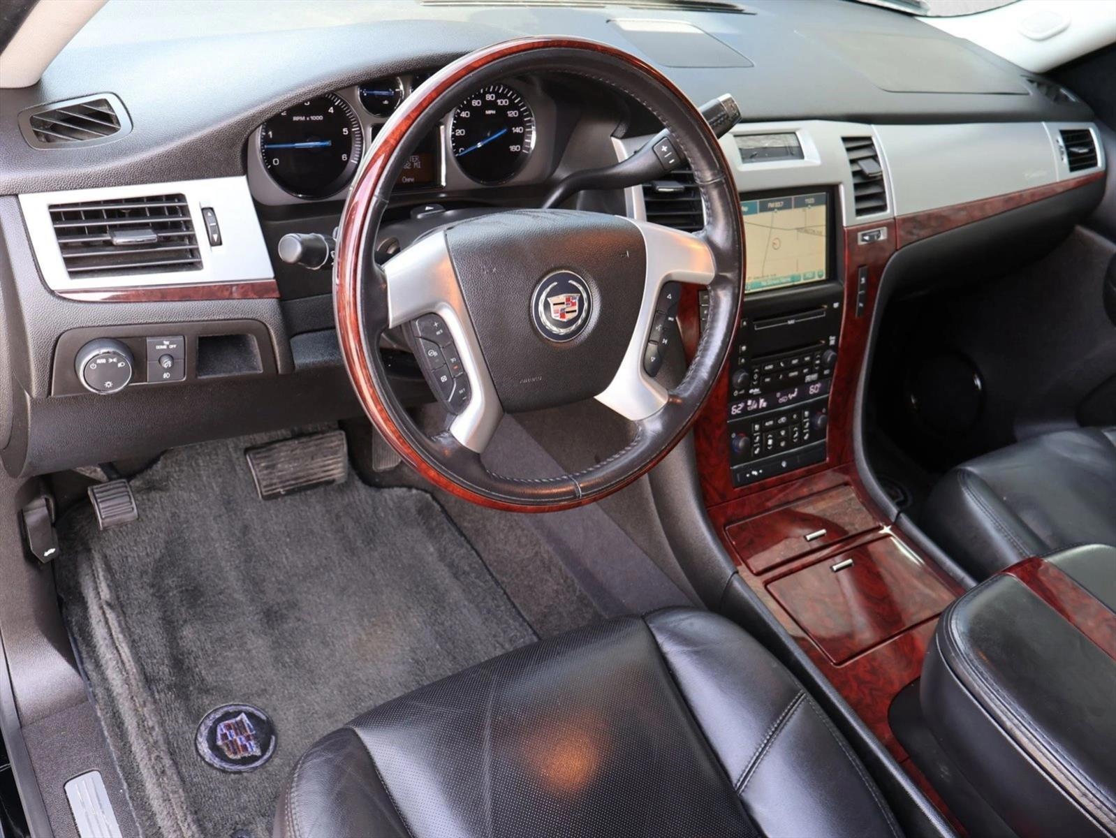 Thumbnail: 2008 Cadillac Escalade - 3