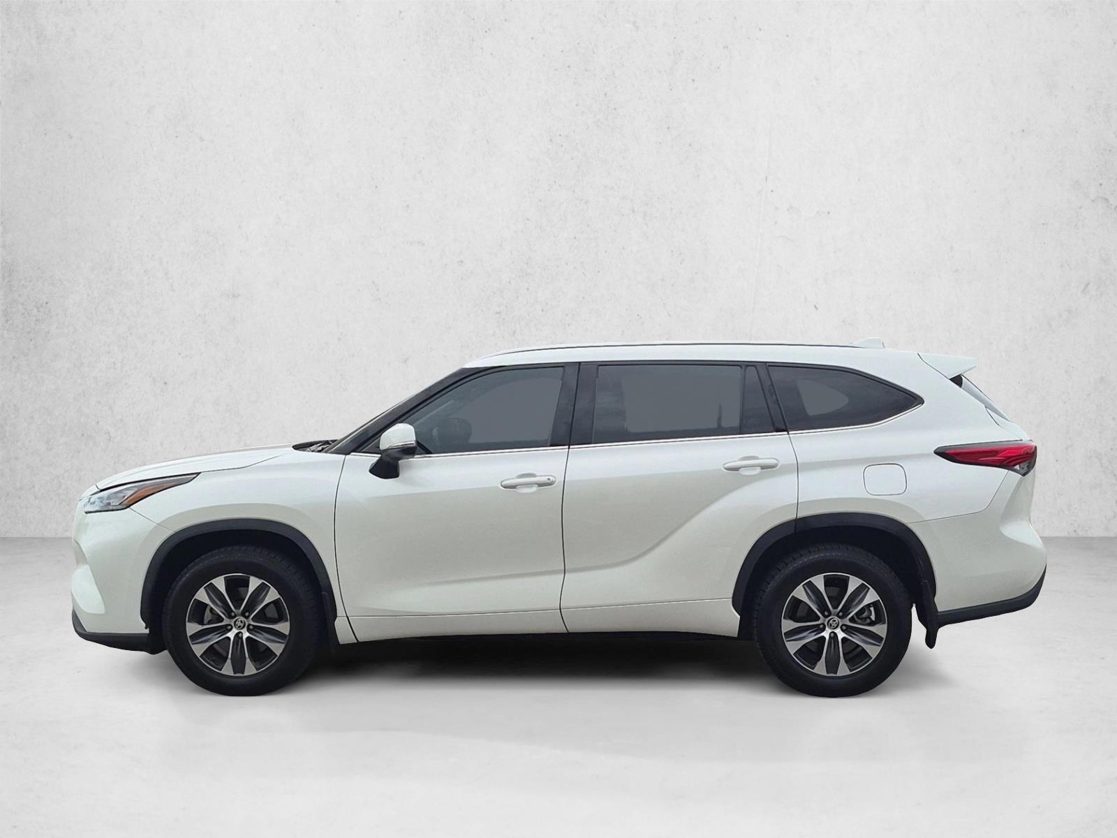 Thumbnail: 2020 Toyota Highlander - 2