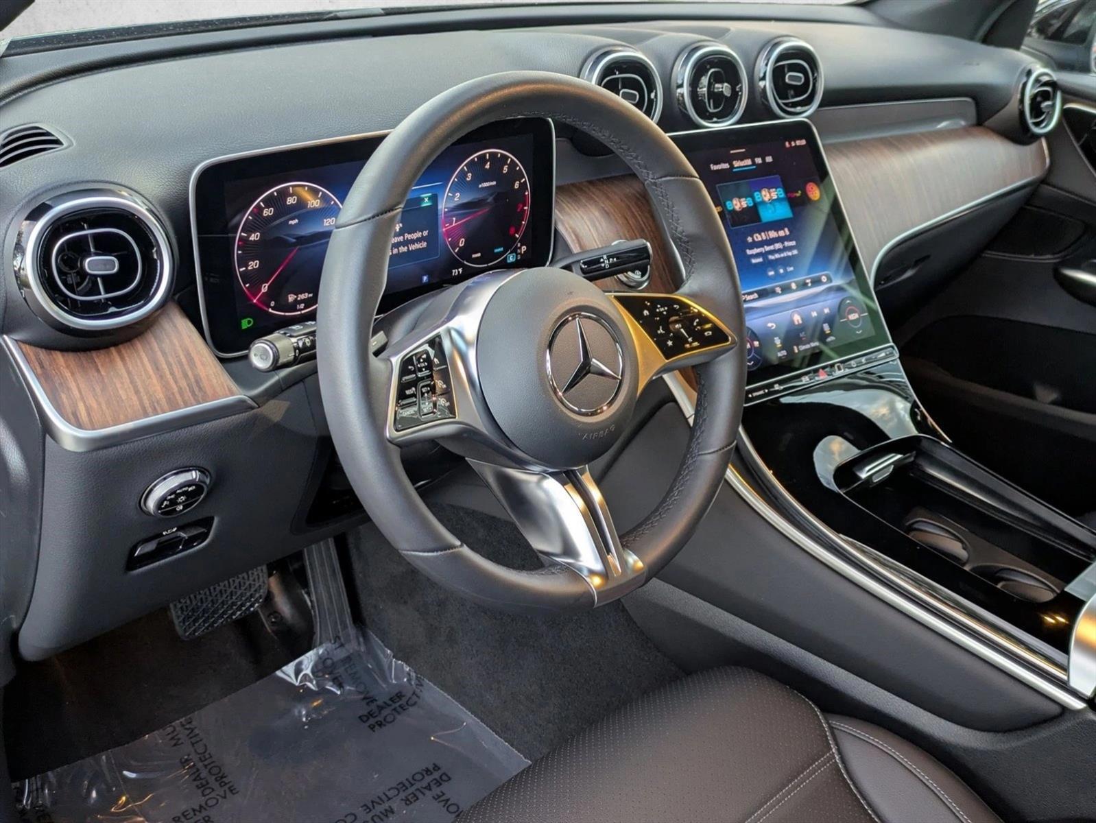 Thumbnail: 2026 Mercedes-Benz GLC - 3