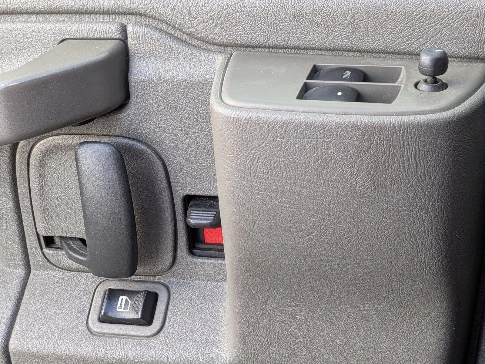 Thumbnail: 2020 Chevrolet Express - 3