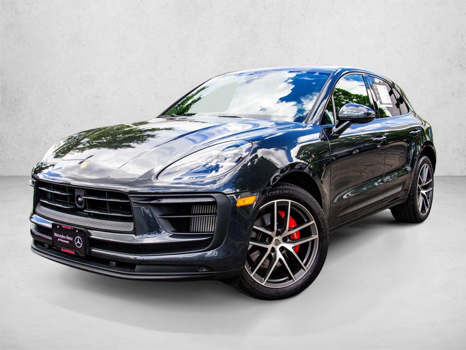 Thumbnail: 2022 Porsche Macan - 1