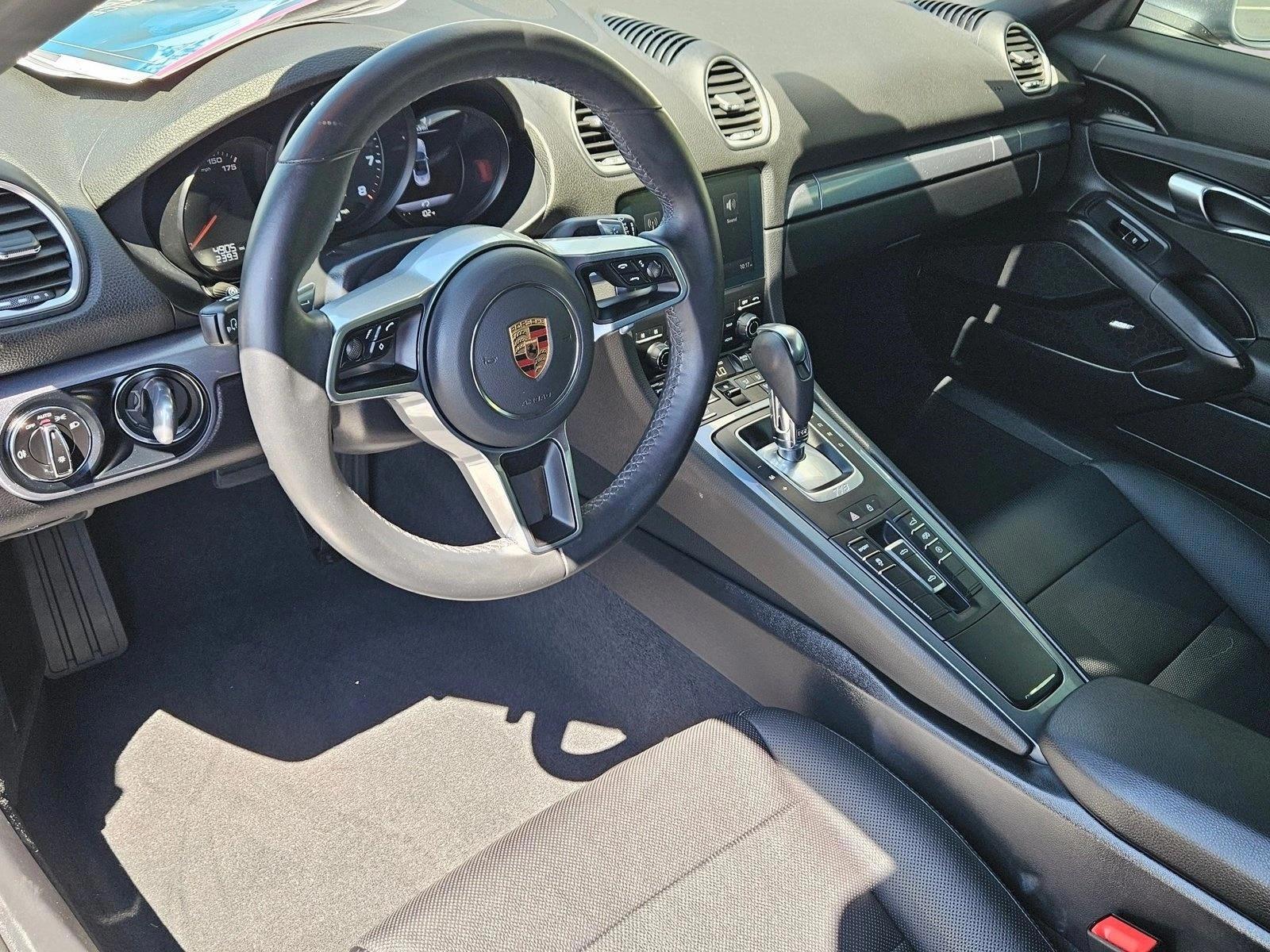 Thumbnail: 2025 Porsche 718 Boxster - 3