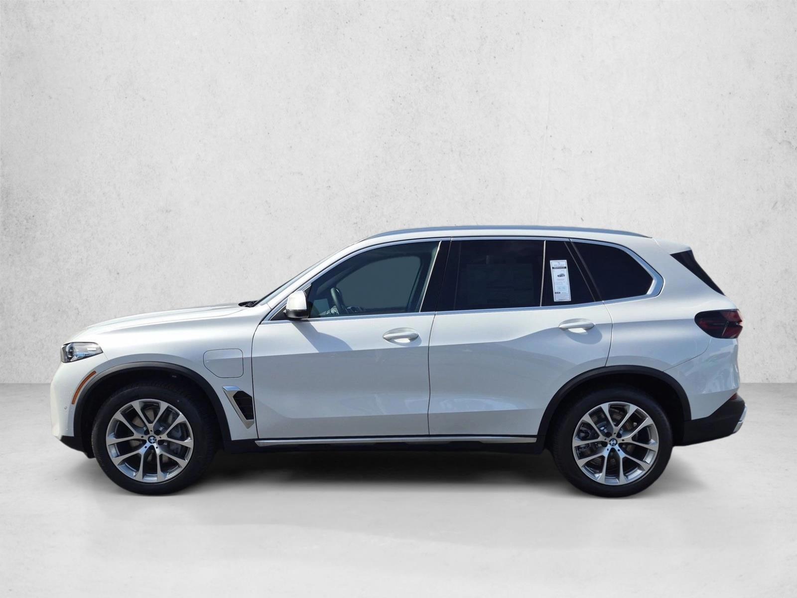 Thumbnail: 2026 BMW X5 - 2