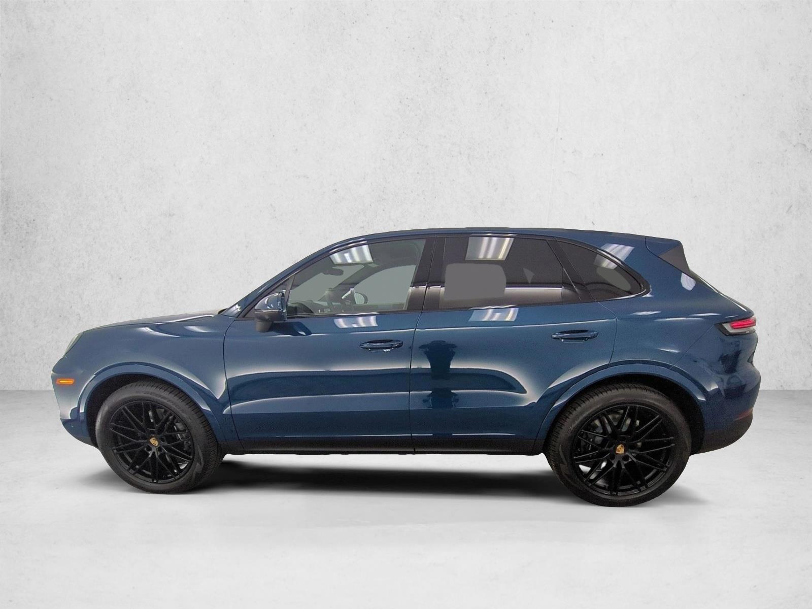 Thumbnail: 2025 Porsche Cayenne - 2