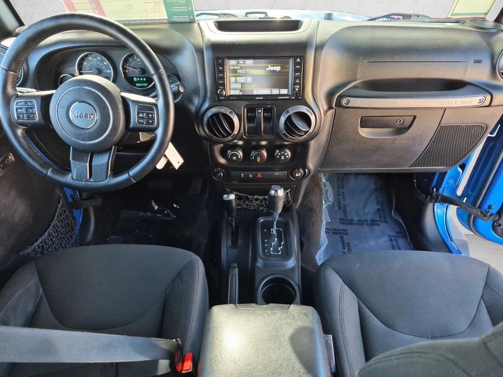 Thumbnail: 2015 Jeep Wrangler - 3