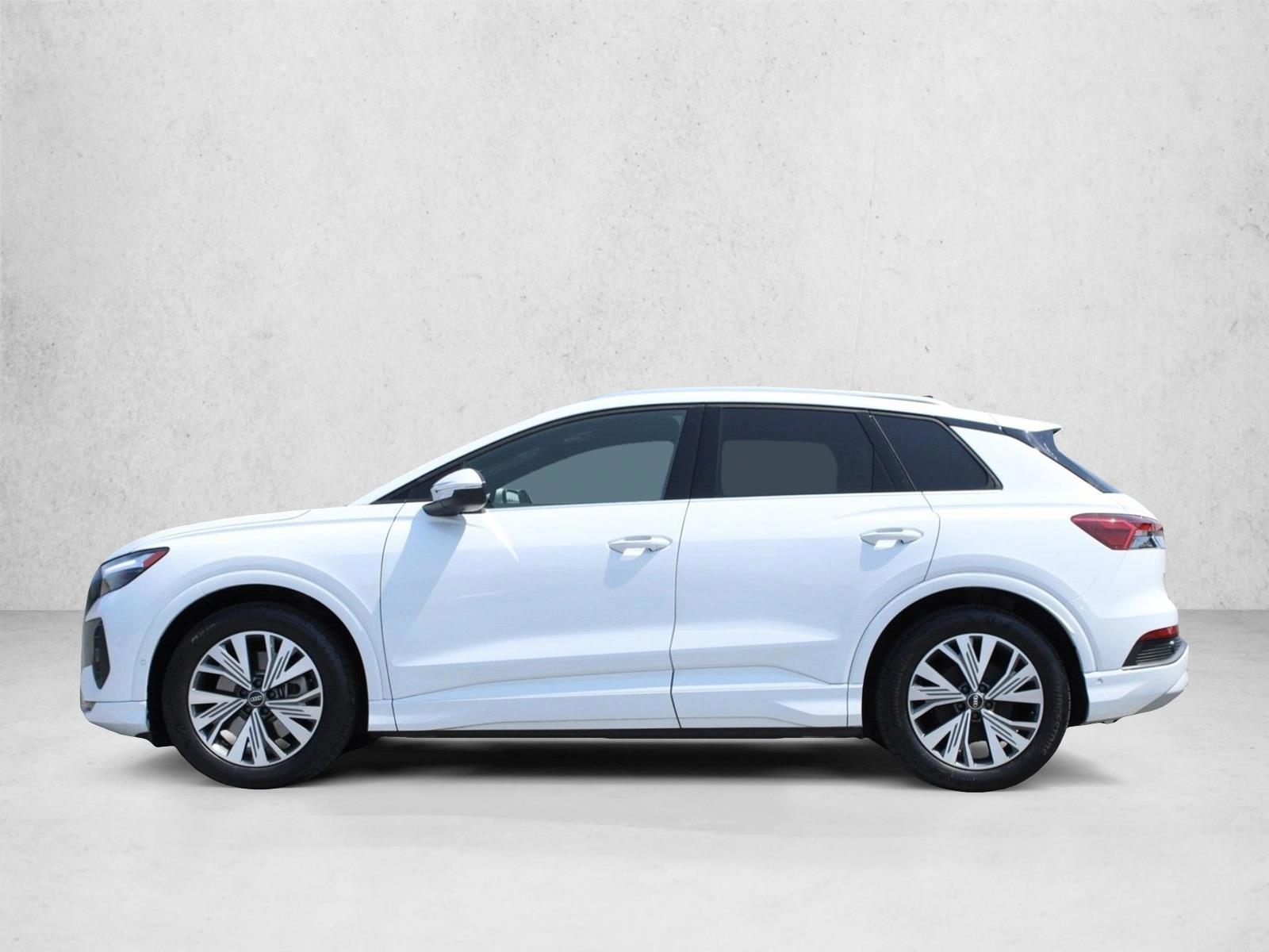 Thumbnail: 2023 Audi Q4 e-tron - 2