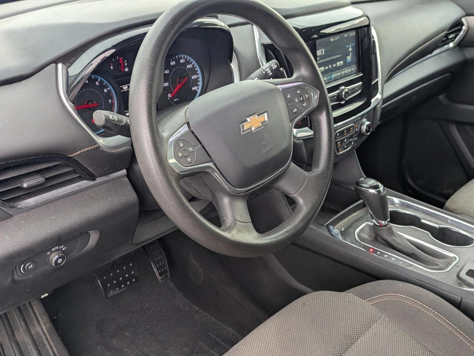 Thumbnail: 2019 Chevrolet Traverse - 3