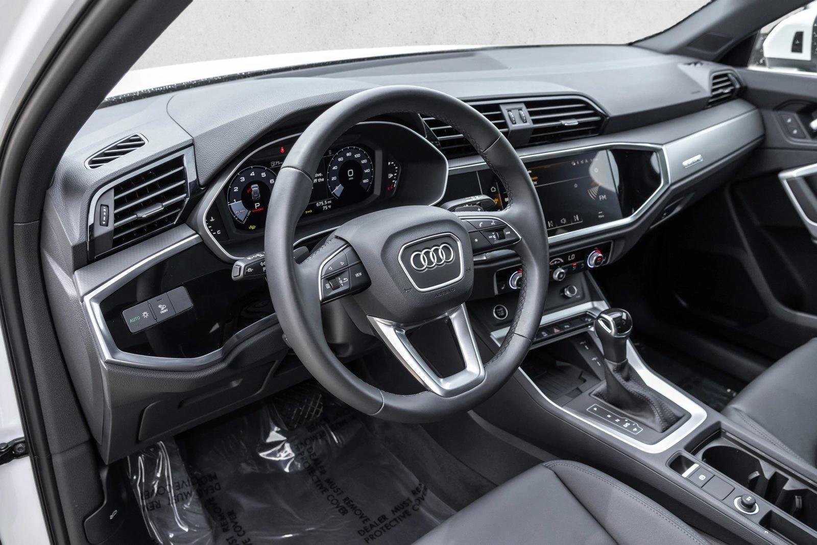 Thumbnail: 2025 Audi Q3 - 3
