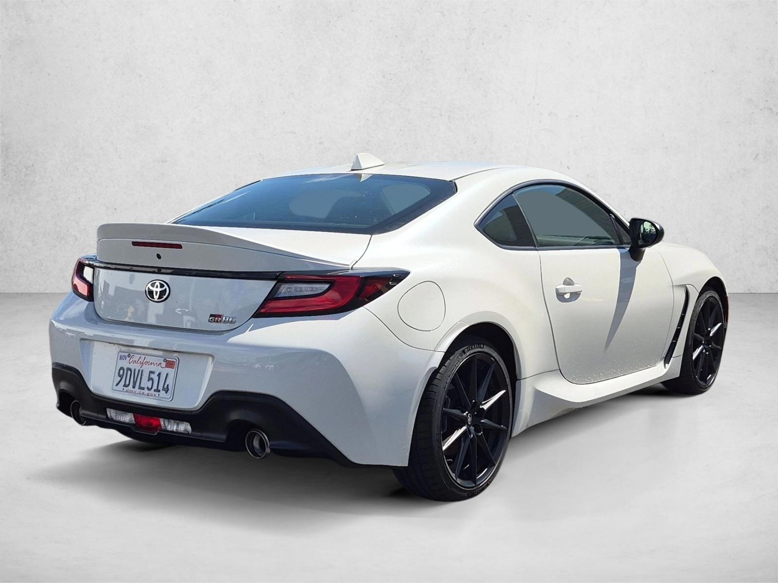 2023 Toyota GR86 Premium - Photo 5