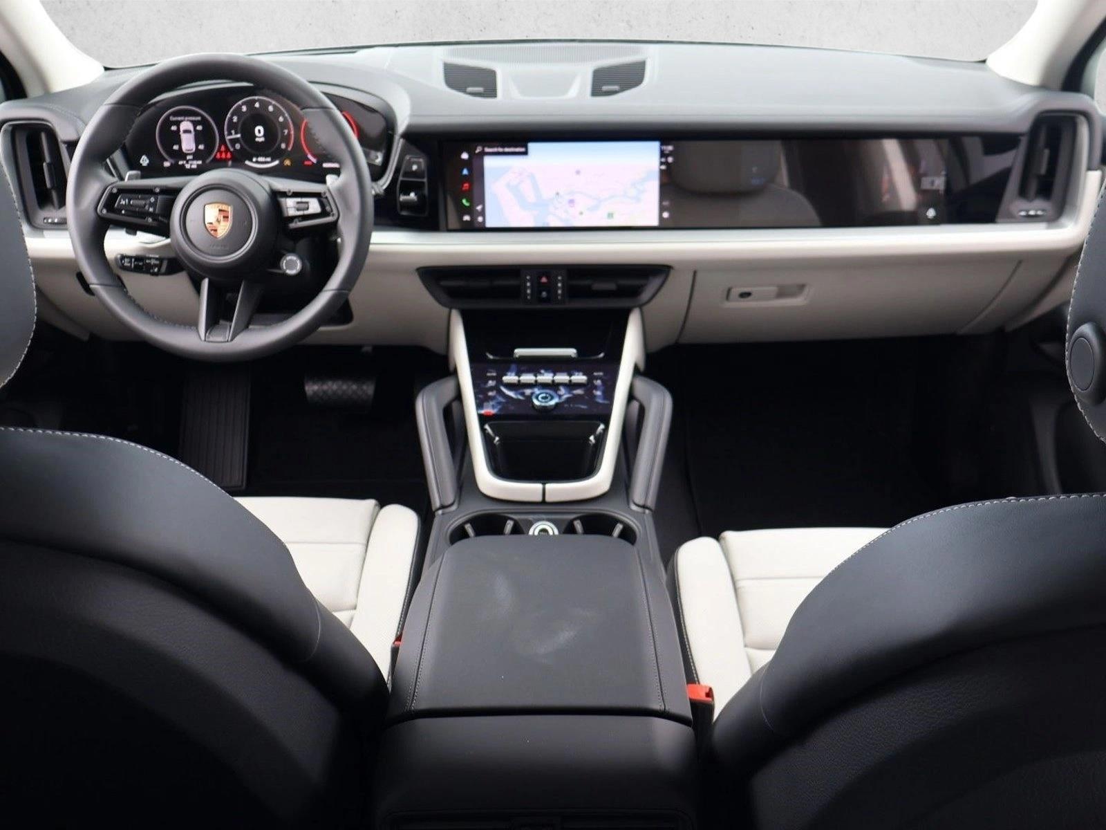 Thumbnail: 2026 Porsche Cayenne - 4