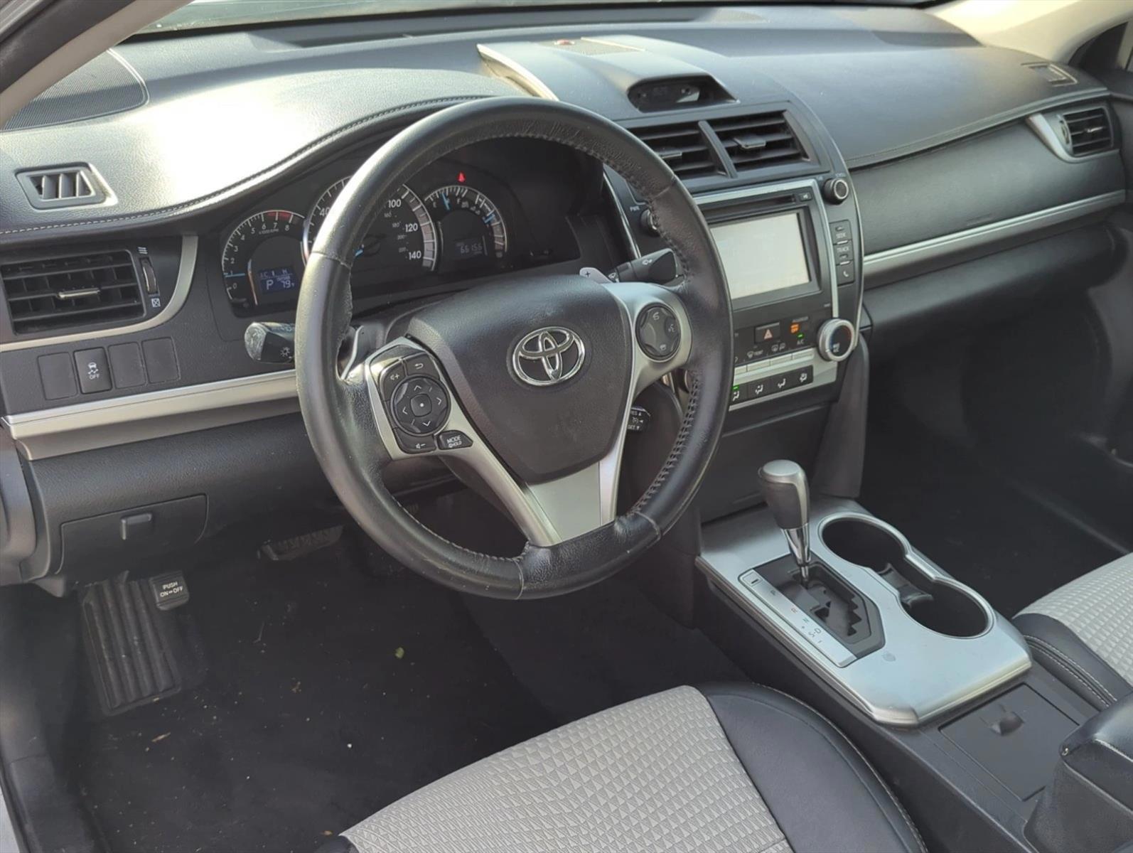 Thumbnail: 2014 Toyota Camry - 3