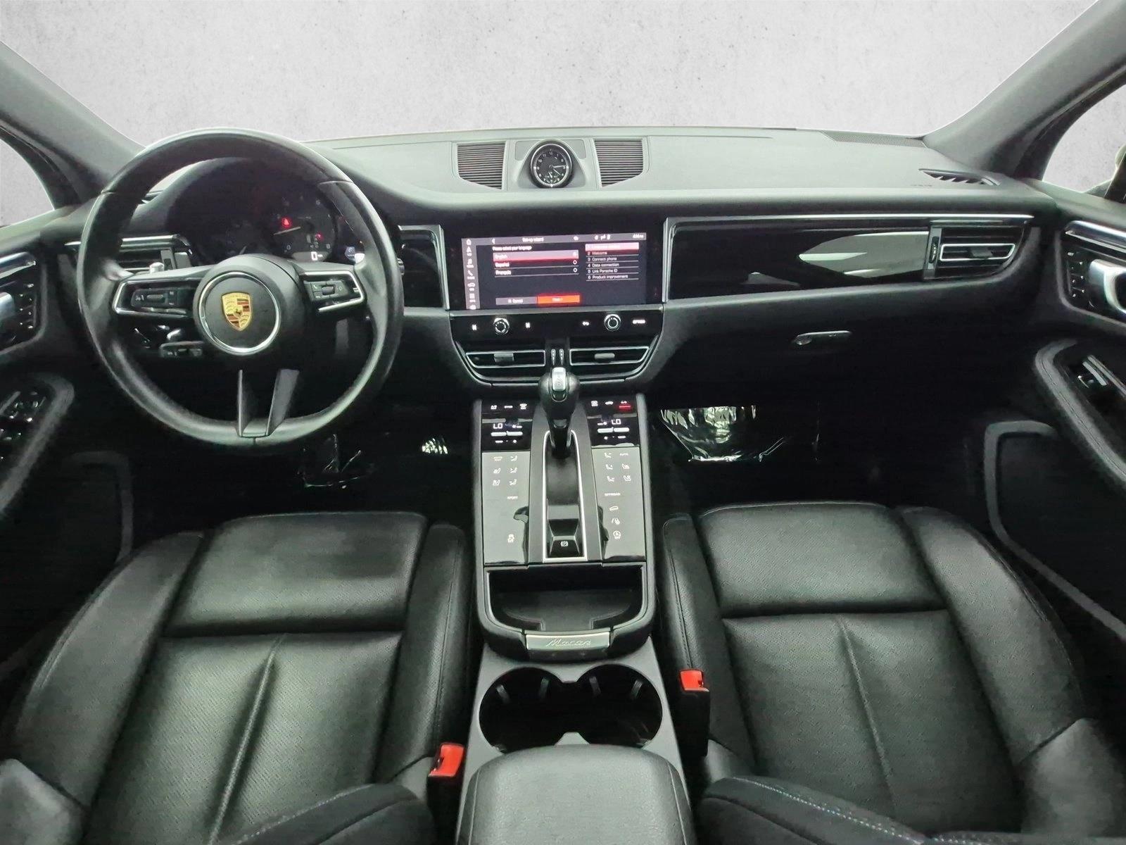 Thumbnail: 2024 Porsche Macan - 4