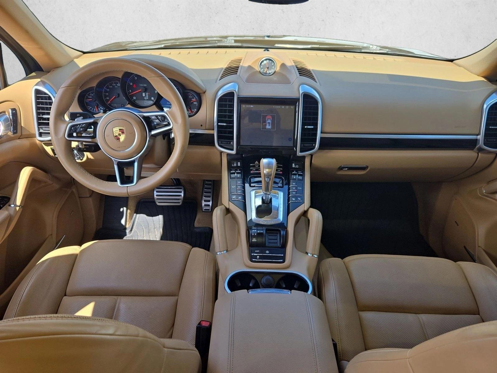 Thumbnail: 2016 Porsche Cayenne - 3