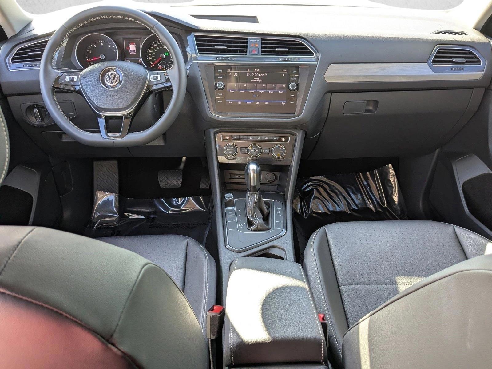 Thumbnail: 2021 Volkswagen Tiguan - 4