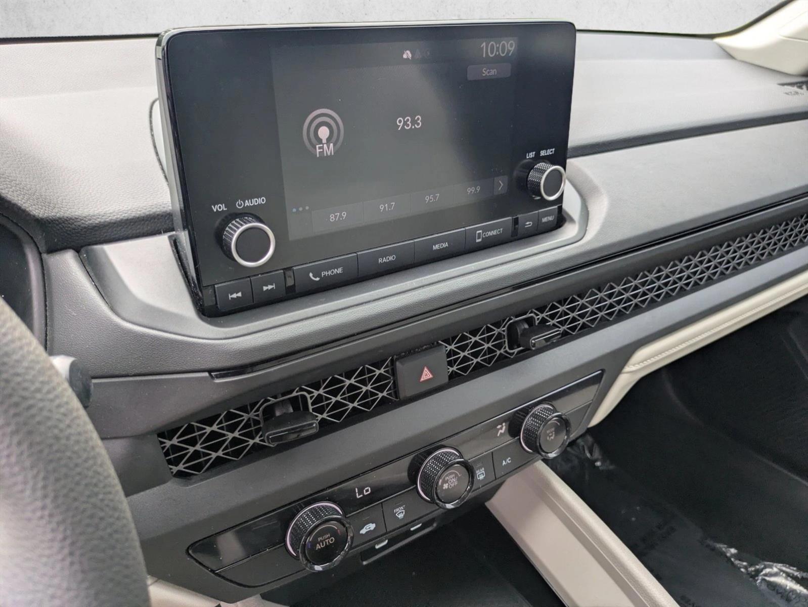 2023 Honda Accord LX - Photo 14
