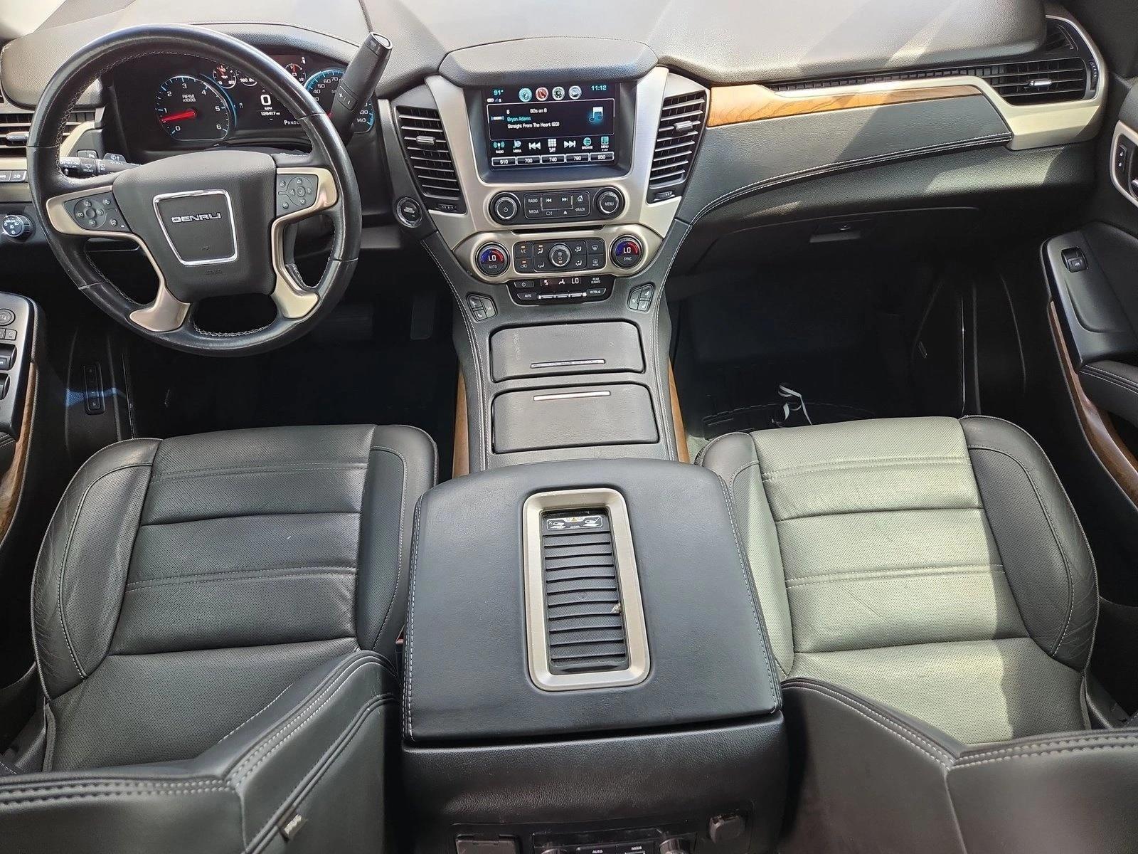 Thumbnail: 2019 GMC Yukon XL - 3
