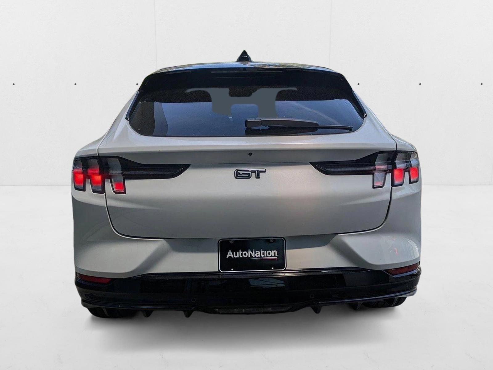2025 Ford Mustang Mach-E GT - Photo 7