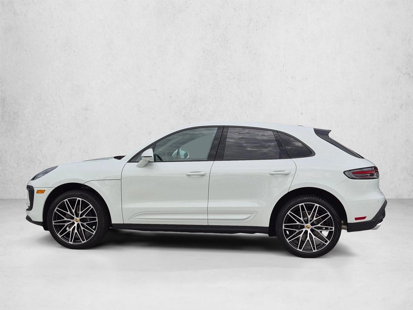Thumbnail: 2026 Porsche Macan - 2