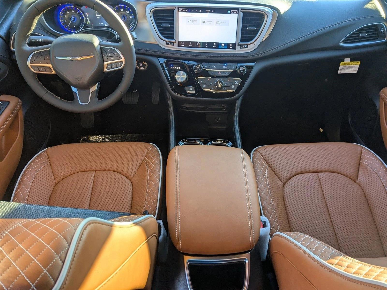 Thumbnail: 2026 Chrysler Pacifica - 3
