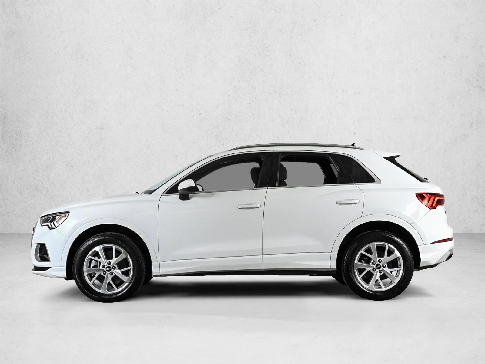 Thumbnail: 2023 Audi Q3 - 2