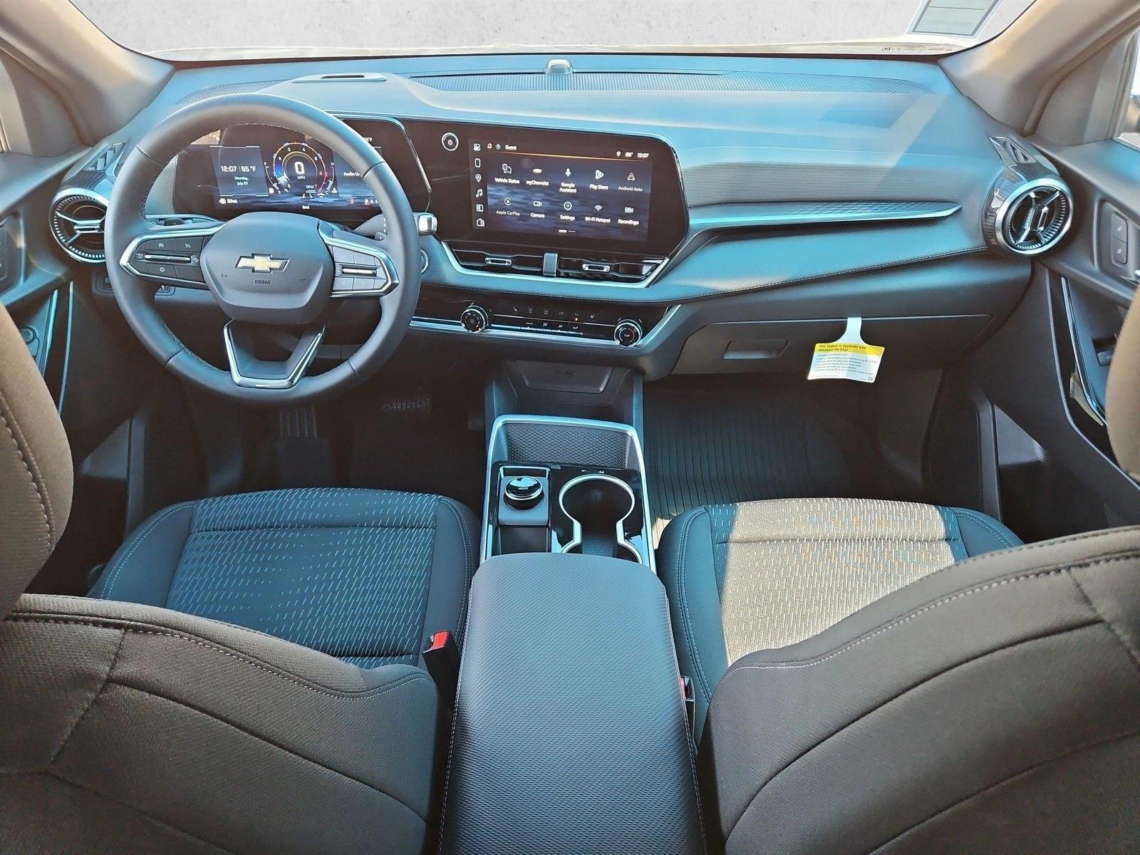 Thumbnail: 2027 Chevrolet Equinox - 4