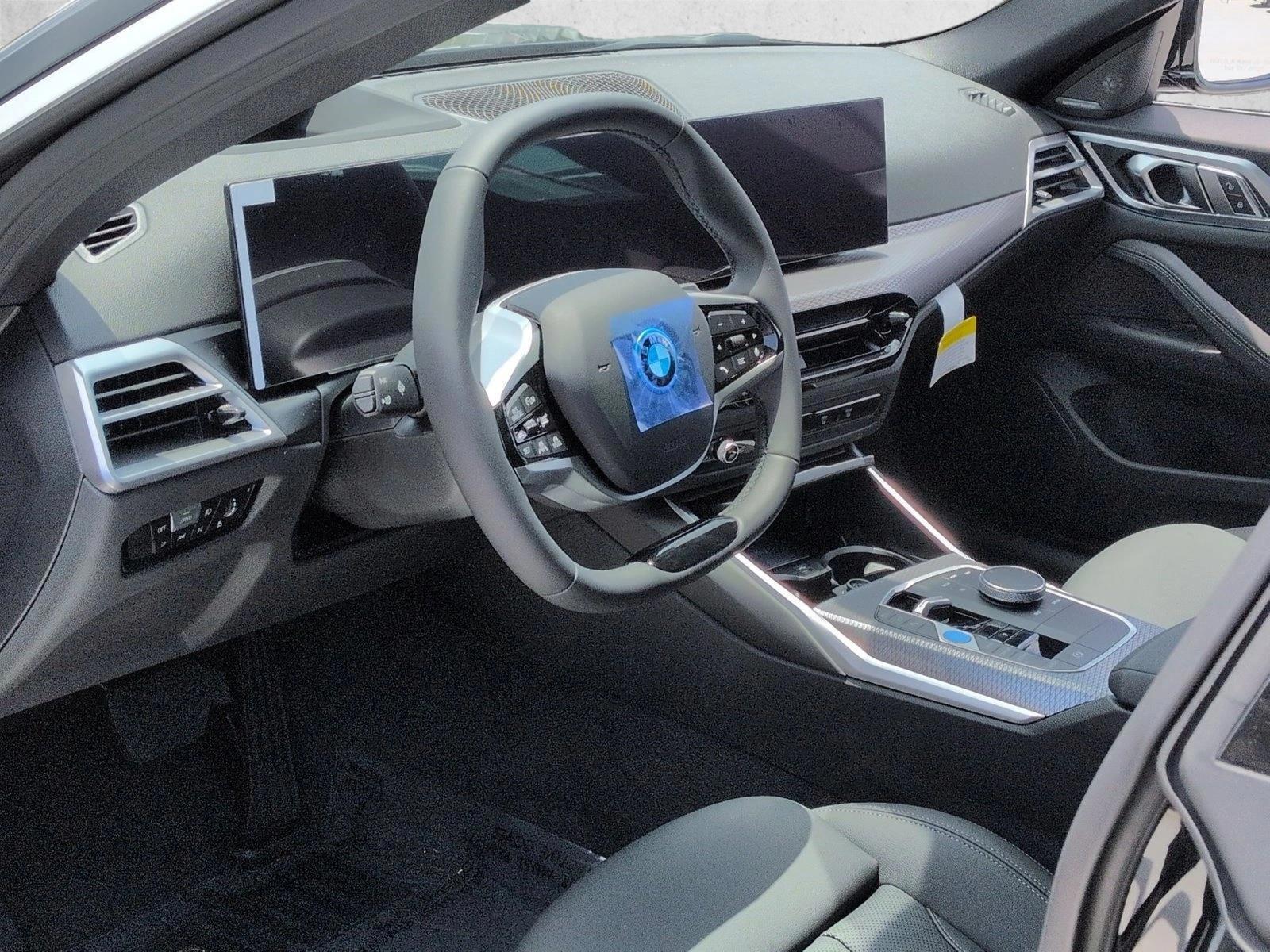 Thumbnail: 2026 BMW i4 - 2