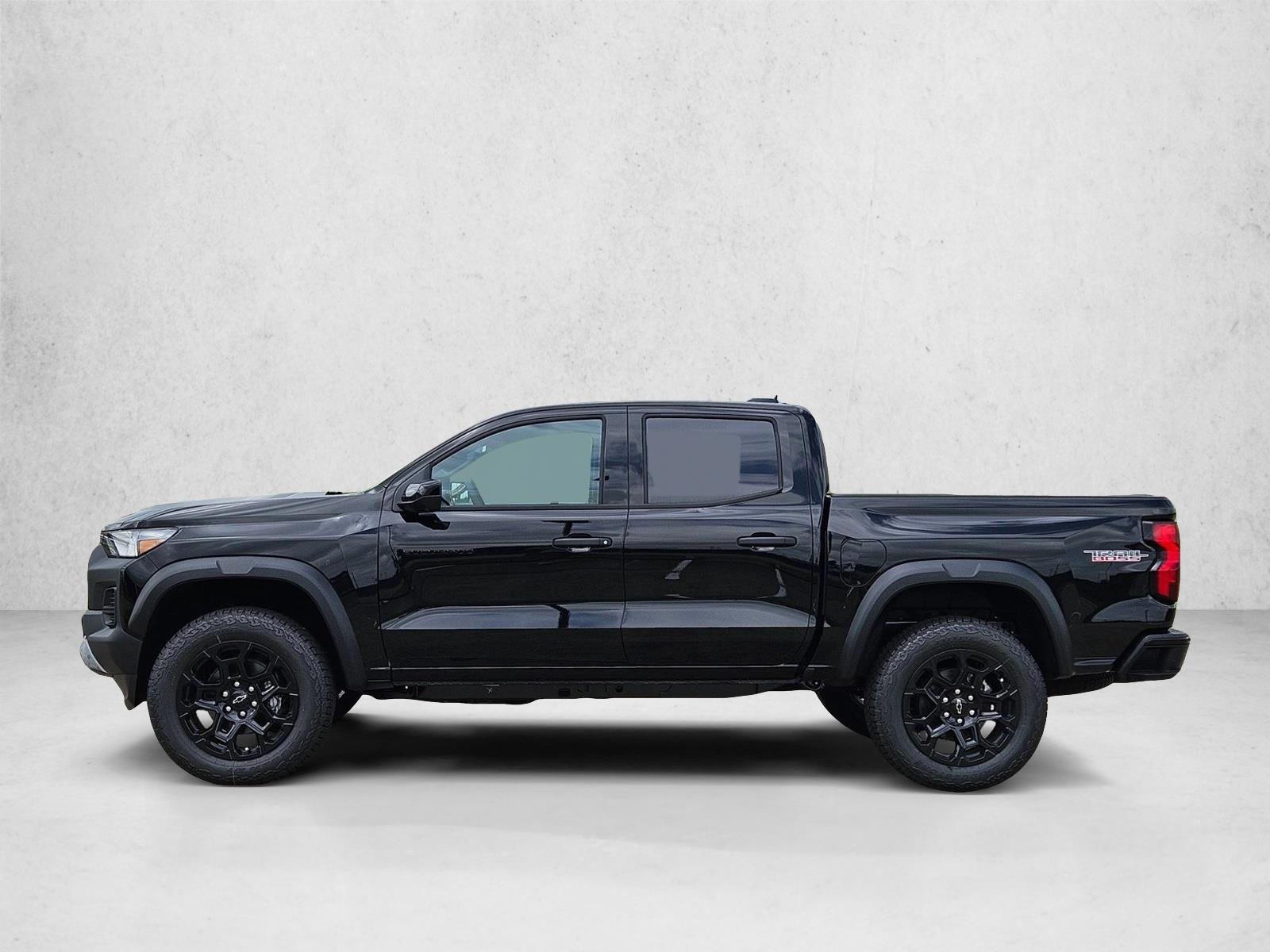 Thumbnail: 2026 Chevrolet Colorado - 2