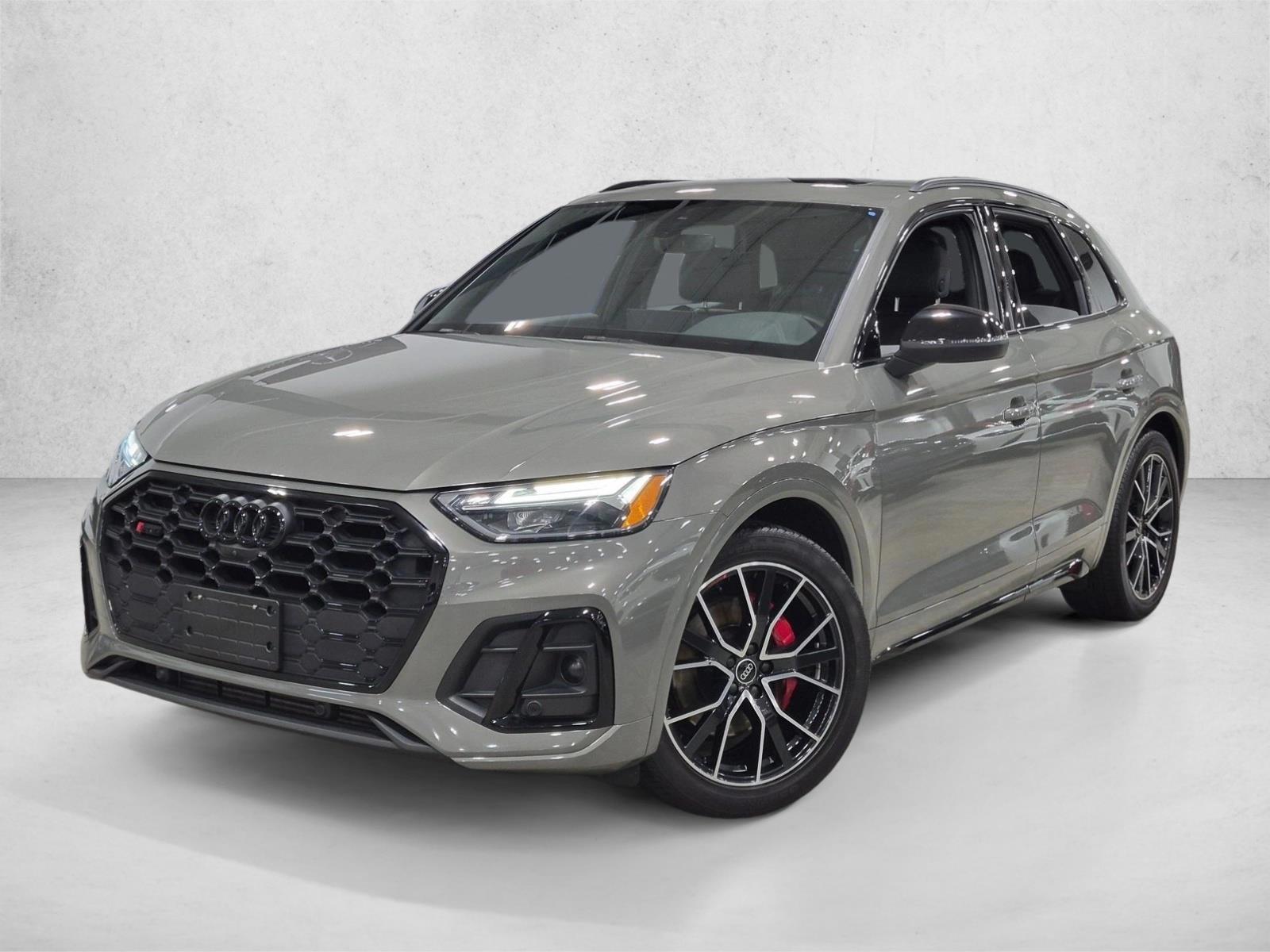 Thumbnail: 2023 Audi SQ5 - 1