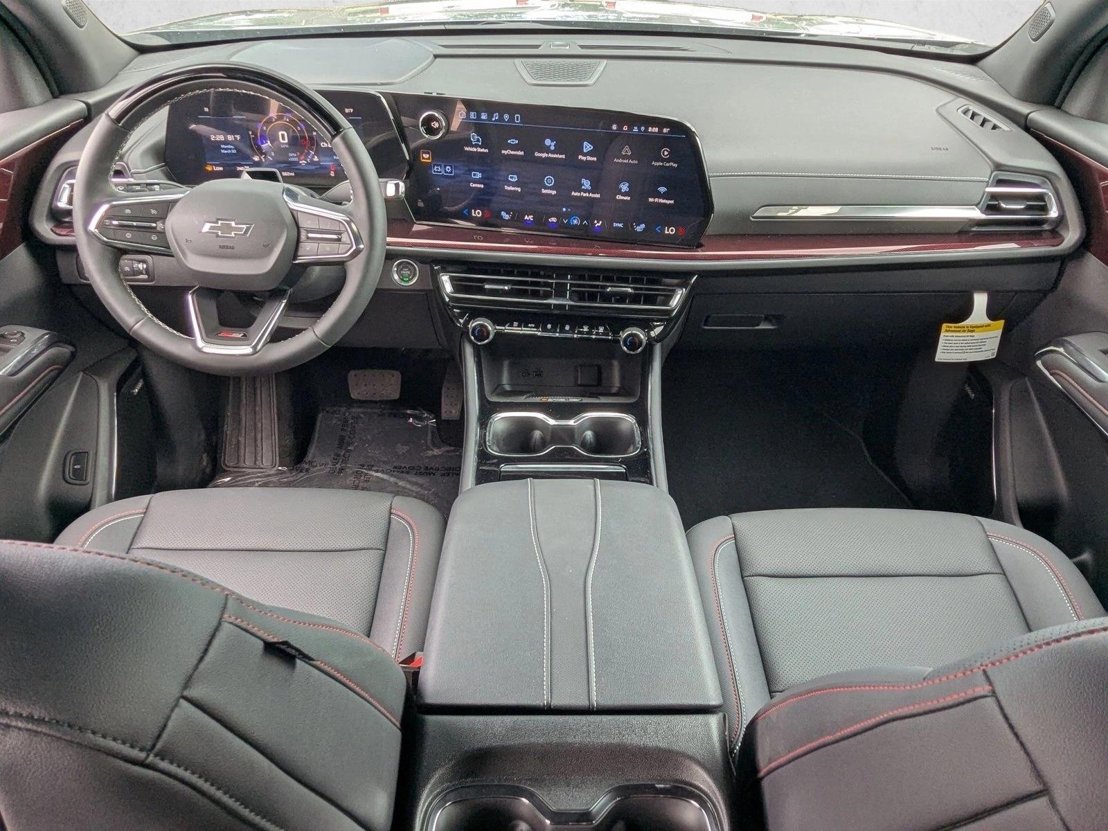Thumbnail: 2026 Chevrolet Traverse - 3