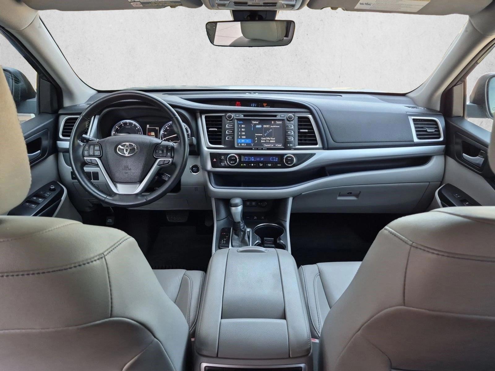 Thumbnail: 2018 Toyota Highlander - 4