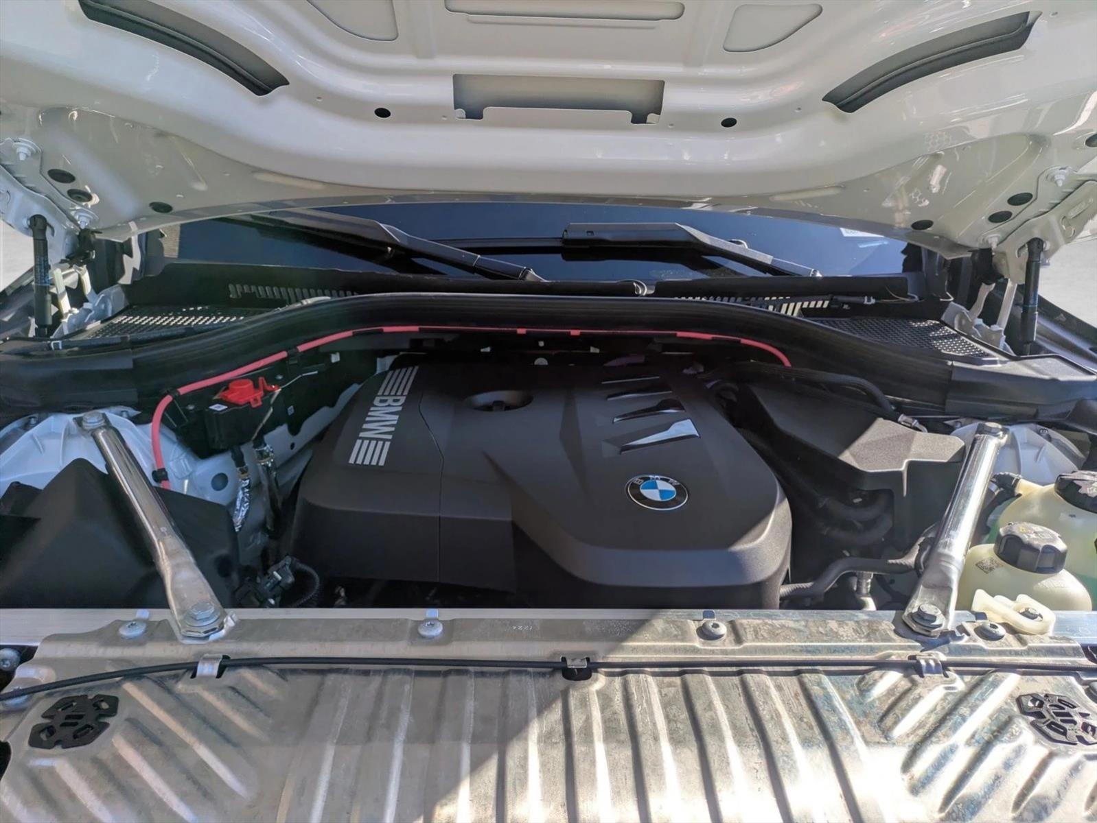 2026 BMW X3 30 - Photo 18