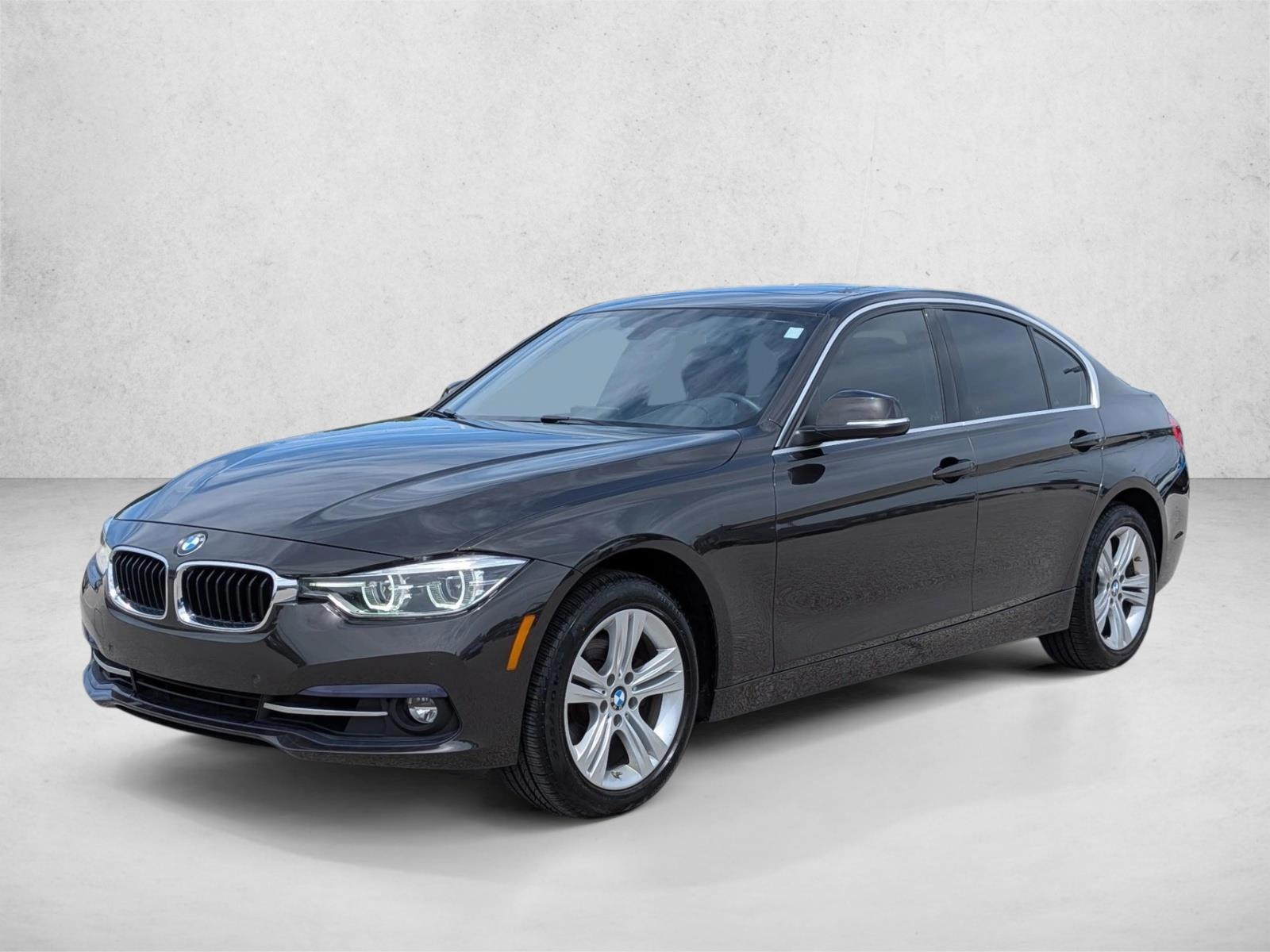 Thumbnail: 2017 BMW 3 Series - 1