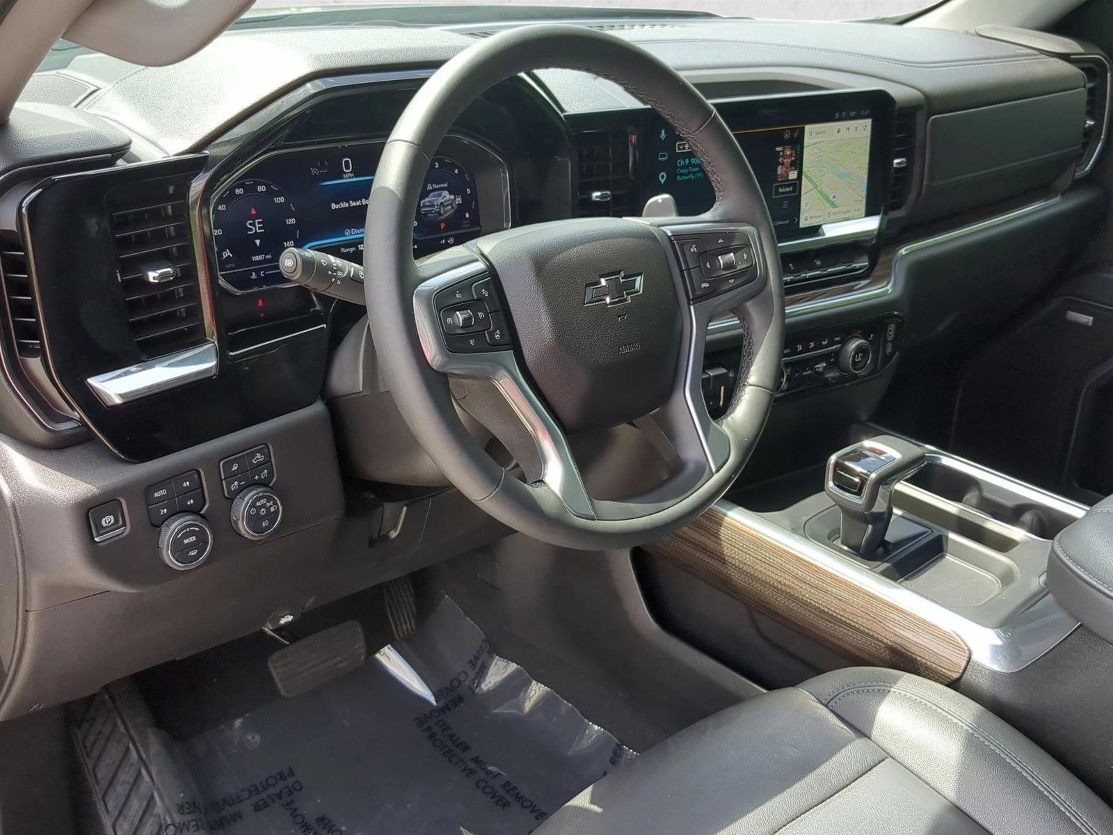 Thumbnail: 2025 Chevrolet Silverado 1500 - 3