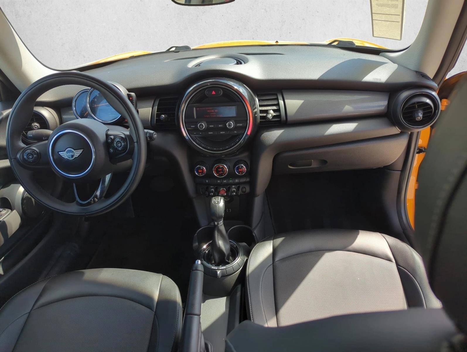 Thumbnail: 2015 MINI Cooper Hardtop - 2