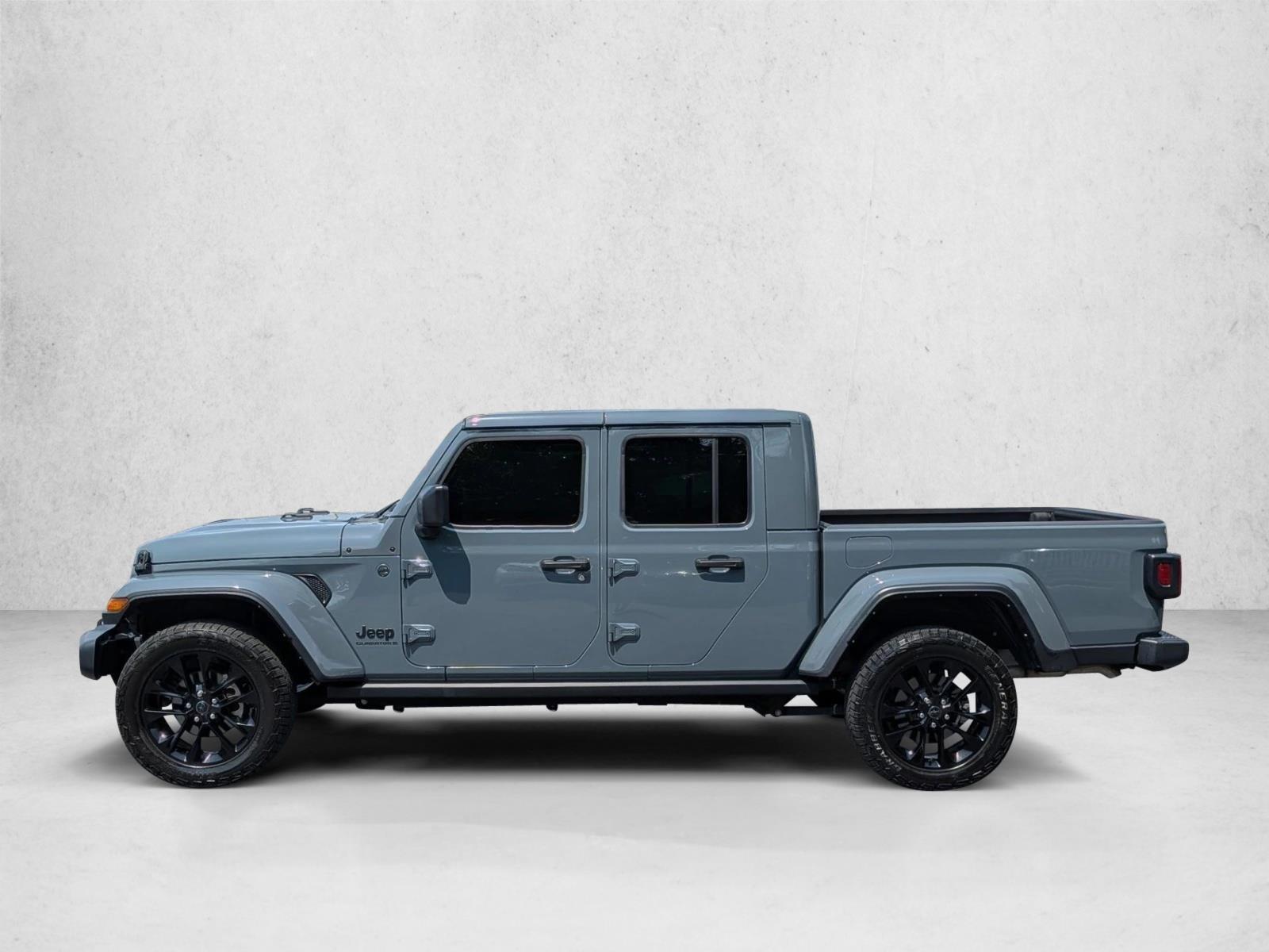 Thumbnail: 2024 Jeep Gladiator - 2