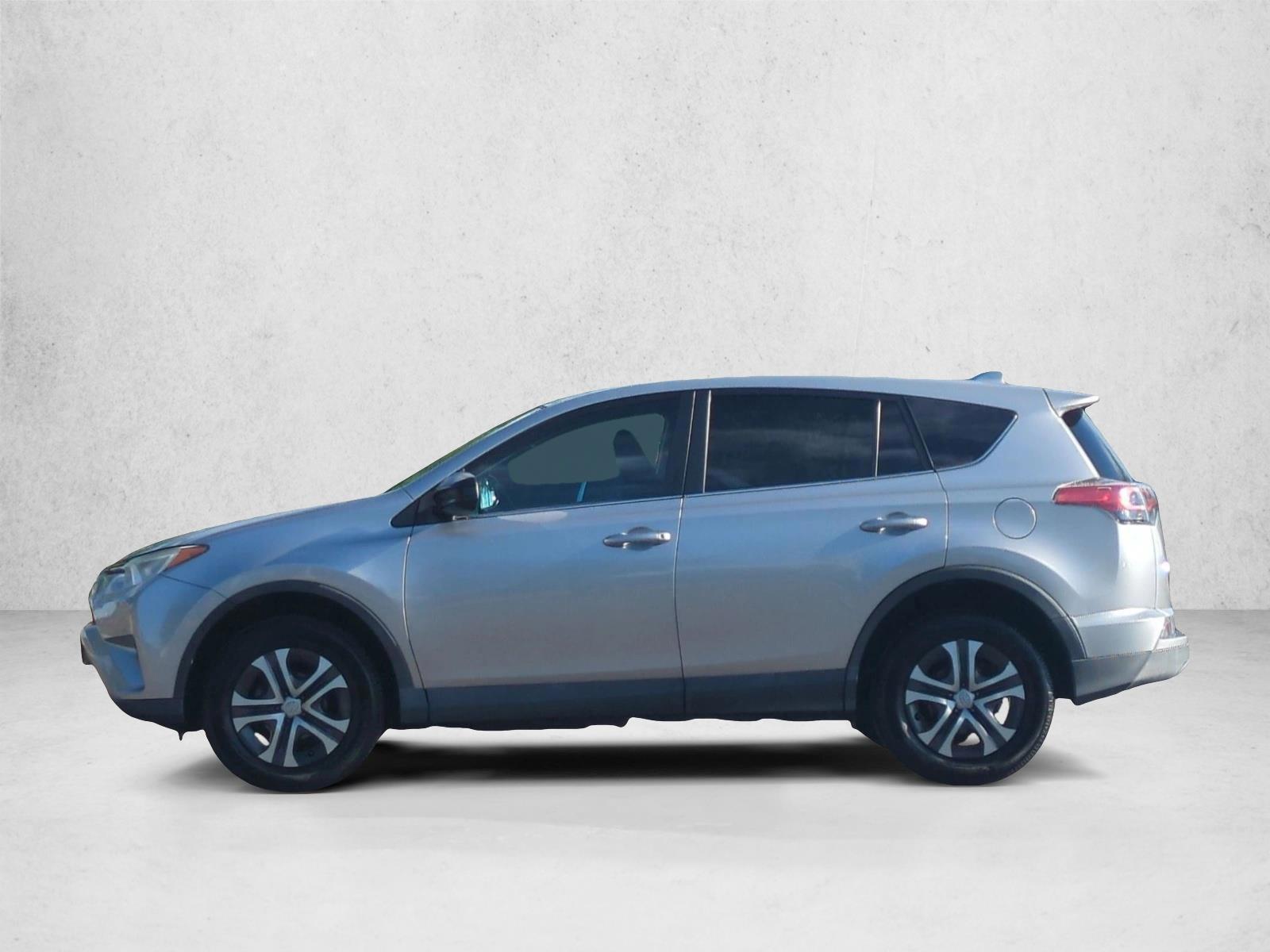 Thumbnail: 2017 Toyota RAV4 - 2
