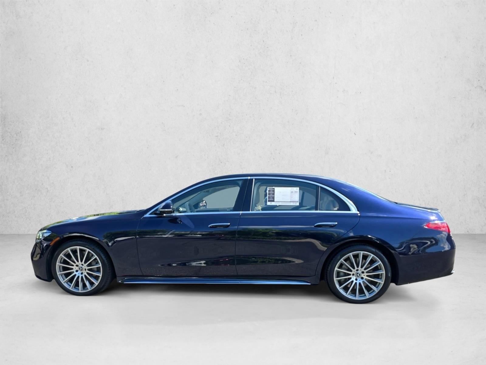 Thumbnail: 2022 Mercedes-Benz S-Class - 2