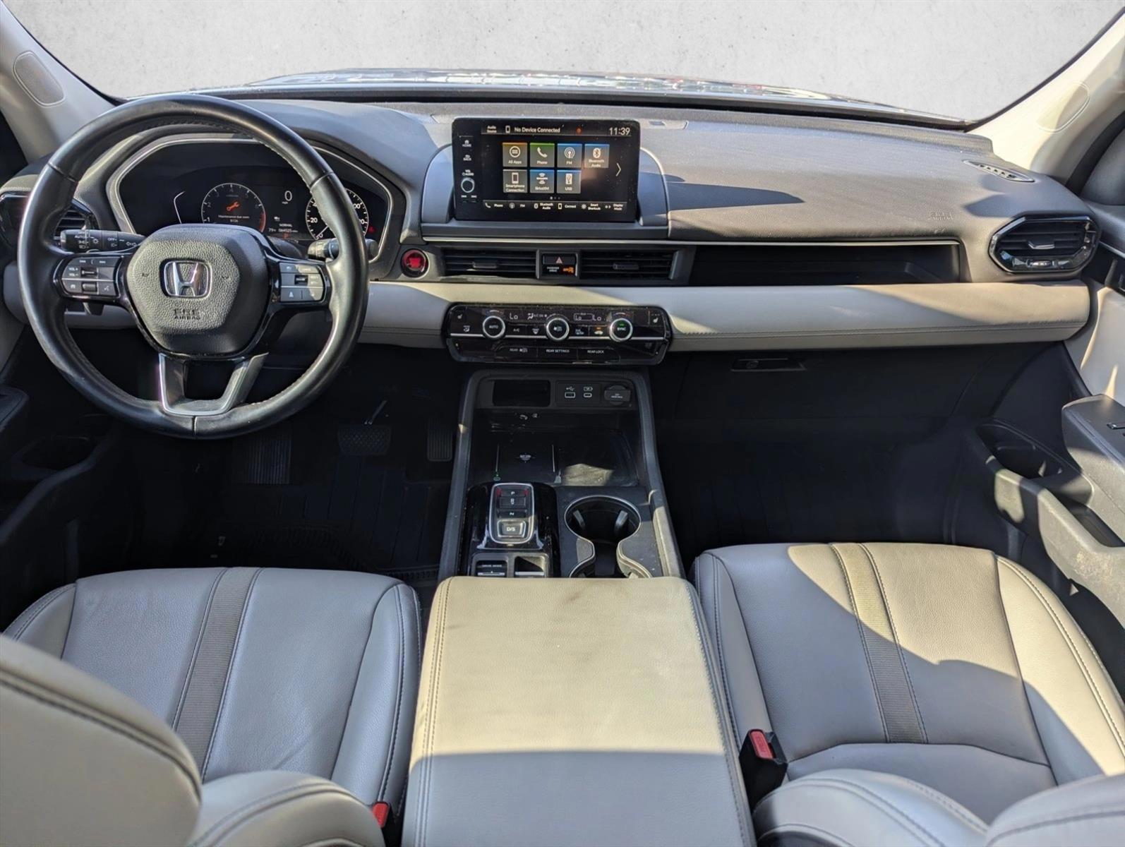 Thumbnail: 2023 Honda Pilot - 3