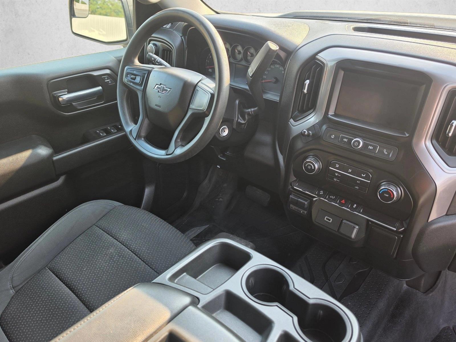 Thumbnail: 2020 Chevrolet Silverado 1500 - 3