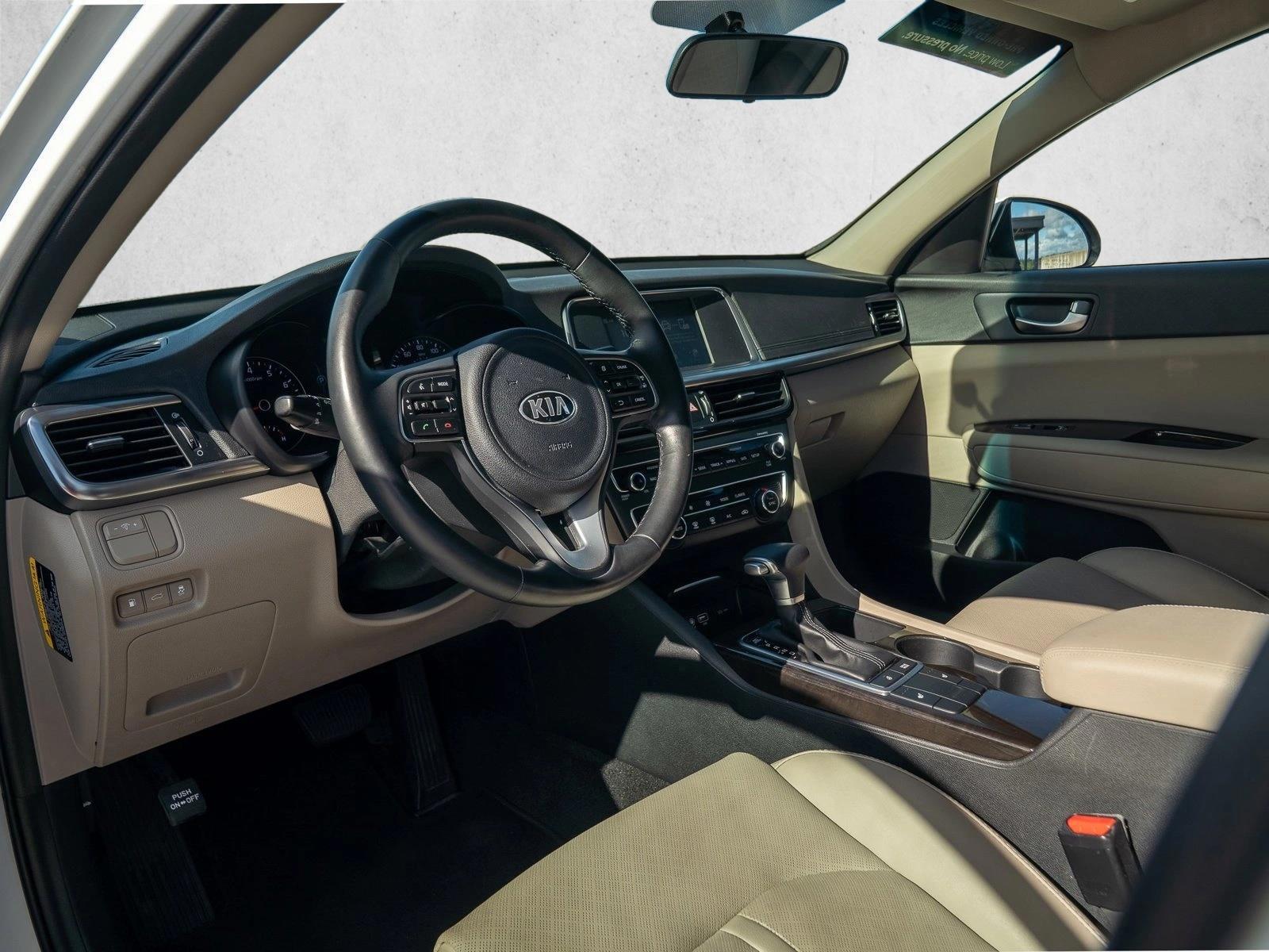 Thumbnail: 2017 Kia Optima - 6